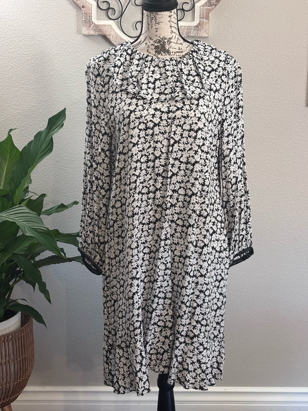 Zara Black and White Floral Ruffle-Neck Long Sleeve Dress